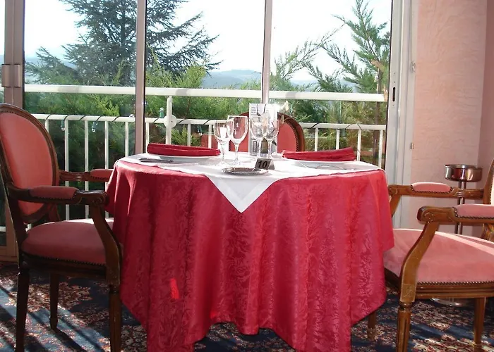 Hotel Relais Du Val 2*